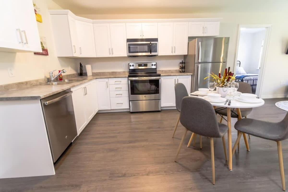 Brand New Gorgeous Condo Near Unb & Hospital Coffee Parking 202 Сент-Джон Екстер'єр фото