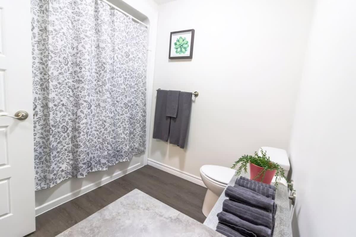 Brand New Gorgeous Condo Near Unb & Hospital Coffee Parking 202 Сент-Джон Екстер'єр фото